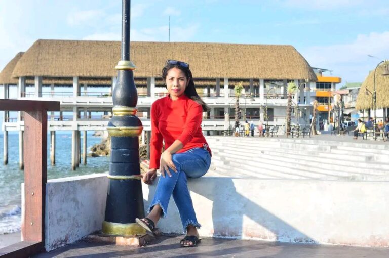 MENABUR CINTA DI RUMAH KENANGAN